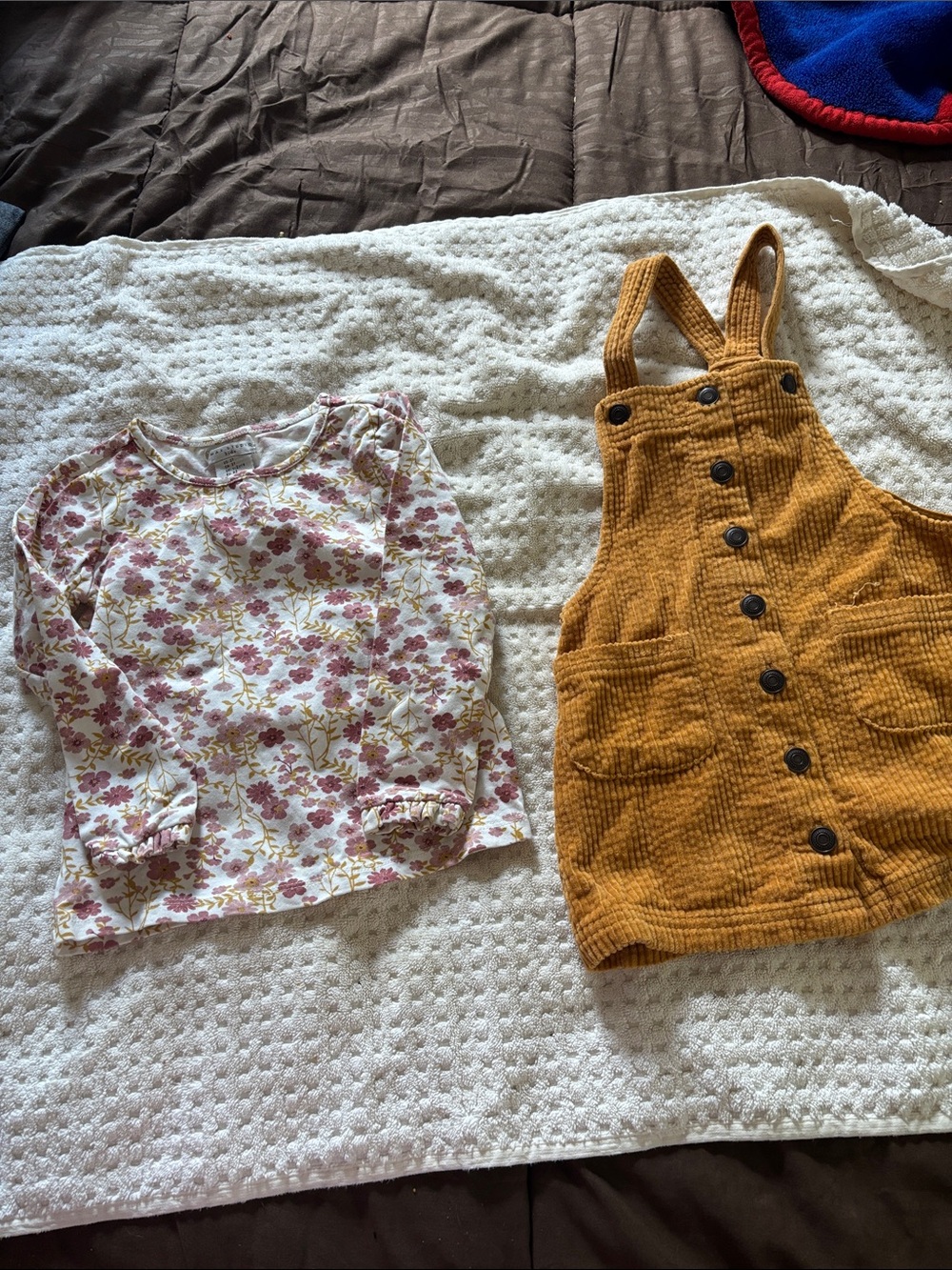 Max Studio Floral Long Sleeve Top & Mustard Corduroy Pinafore Dress 3/15